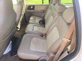 2006 Ford Expedition - Interior Rear Seat Image